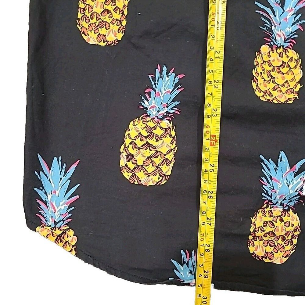 Chubbies‎ Shirt Mens L Black Pineapple Hawaiian Beach Pocket Short Sleeve Cotton - Picture 7 of 8
